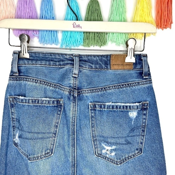 American Eagle Outfitters AEO Distressed High Waisted Mom Blue Jeans Size 00 - Picture 5 of 15